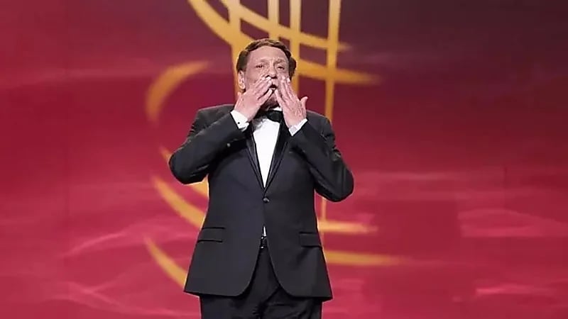 ثلاثة أفلام من أرشيف عادل إمام تُبعث من جديد تزامنًا مع يوم ميلاده الـ 85