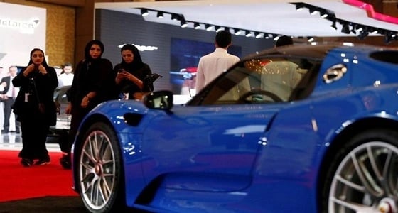إقبال نسائي غير مسبوق على معرض السيارات الدولي بجدة