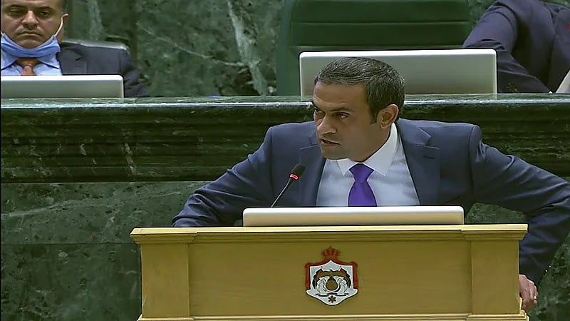 الحكم بسجن النائب الأردني أسامة العجارفة 12 عامًا