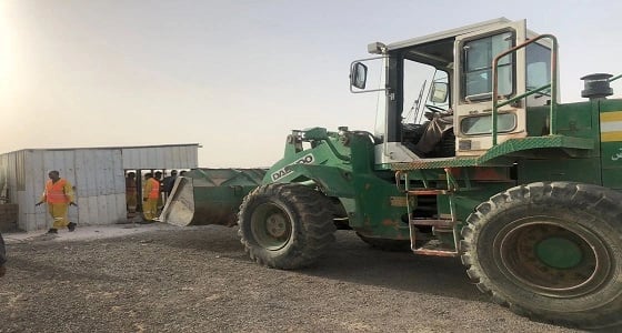 بالصور.. إزالة 3 مسالخ مخالفة في حملة على مواقع الذبح العشوائي بالرياض