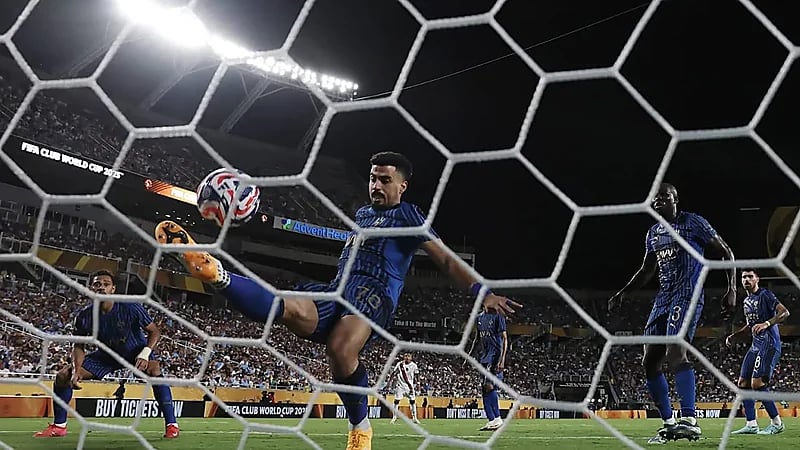 دازن العالمية تتغنى بـ لاجامي بعد تأهل الهلال التاريخي