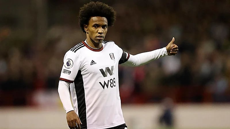 عدة أندية بروشن تجري محادثات مع لاعب فولهام ويليان