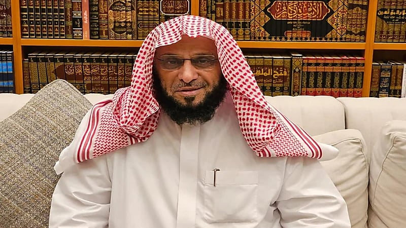 الشيخ عائض القرني: إلى كل زوج يؤذي زوجته الله ياخذك من على وجه الأرض .. فيديو