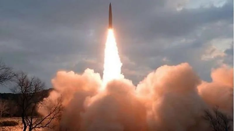 كوريا الشمالية تطلق صاورخًا نحو البحر الشرقي