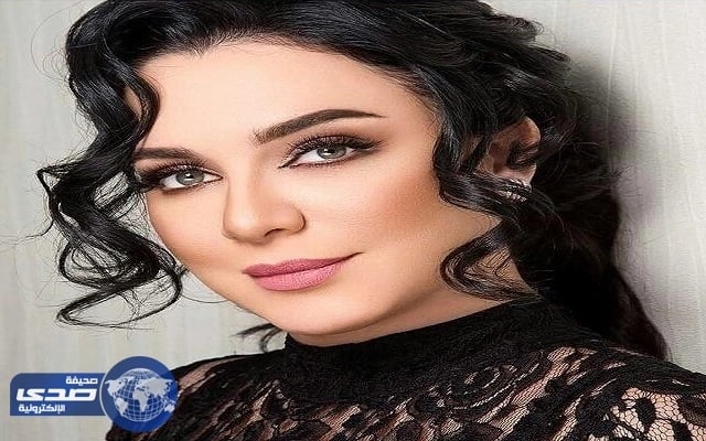 بالصورة .. سلاف فواخرجي تردّ  على خبر انفصالها عن زوجها