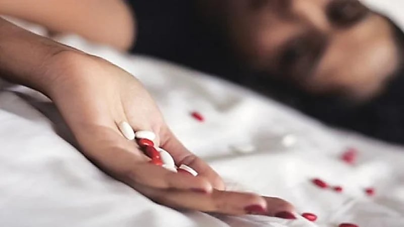 سيدة تنهي حياتها بعدما رفض طليقها ضم أطفالها لحضانتها