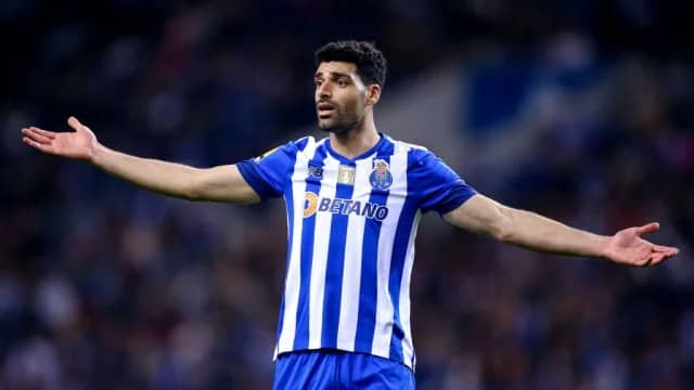 الهلال يعرض على مهدي طارمي التعاقد مقابل 9 ملايين يورو