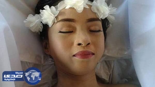 بالصور.. " موديل " تحقق أمنيتها بالموت وهي " جميلة "