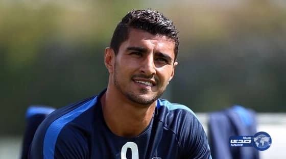 تشيلسي يسعى للتوقيع مع مدافع ساوثهامبتون