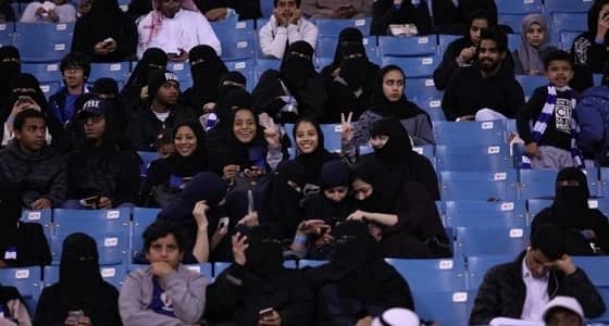 " حلا المطيري تدرب الهلال " .. هاشتاج ساخر يستفز الجماهير الهلالية