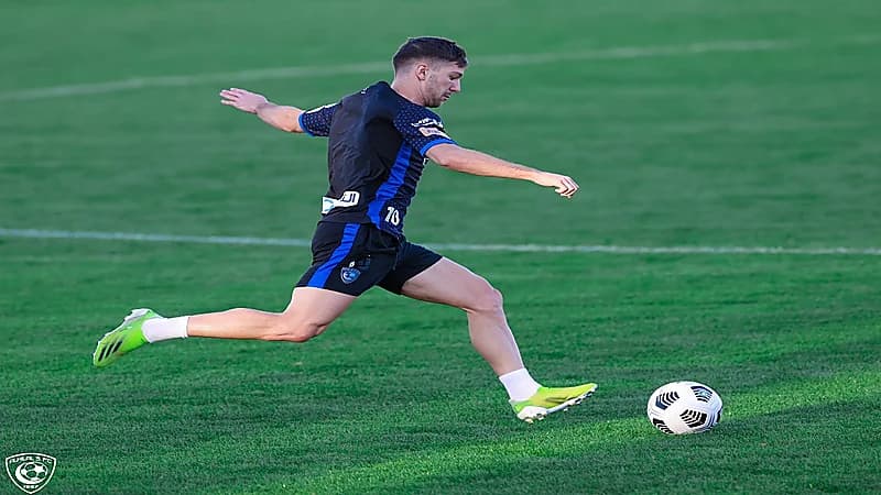 بالصور.. الهلال يؤدي مرانه الرئيسي استعدادا لمواجهة الاتفاق