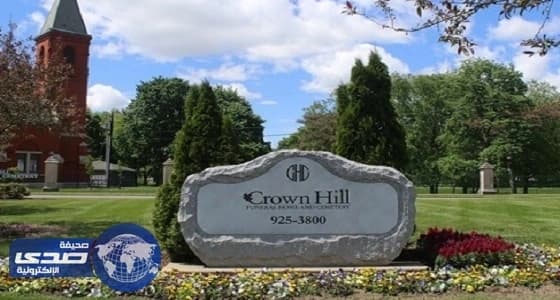 بالفيديو.. شٌرطية تٌفاجئ ابنتها بعرض خيالة أمام قبر والدها