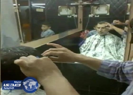 بالفيديو.. رئيس الحكومة المغربية في صالون الحلاقة