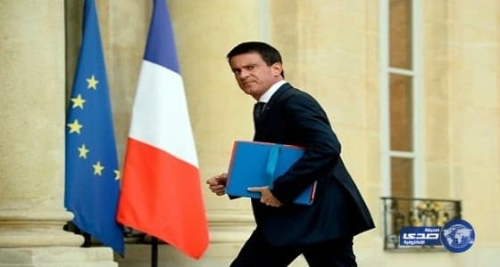 رئيس وزراء فرنسا يؤيد التعليق المؤقت لتمويل المساجد من الخارج
