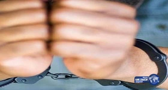 جامعة تشترط "التنورة" على الطالبات لأداء اختبارات الماجستير