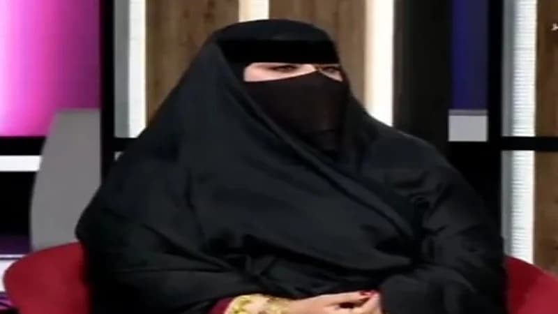 مختصة تتحدث عن شراء النساء البراقع والأزياء الشعبية رغم ارتفاع الأسعار "فيديو"