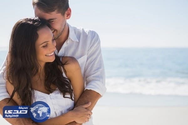 6 أسباب تؤكد أن العناق أهم من القبلة