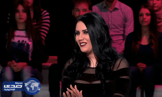 بالفيديو.. مذيعة تونسية تحرج سياسي عقب تغزلها بأناقته على الهواء