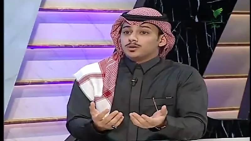 شاب يروي قصته مع التجارة الإلكترونية التي حولته من فقير إلى صاحب ثروة طائلة (فيديو)