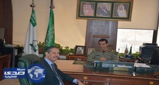 مدير جوازات الرياض يستقبل القنصل المصري بالرياض