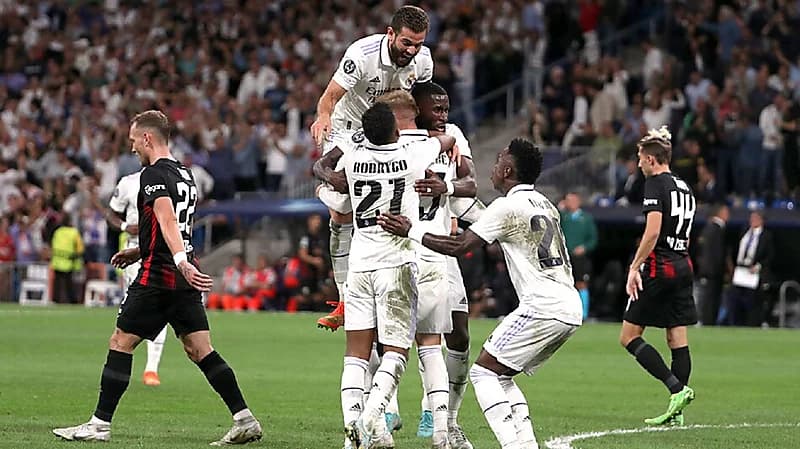 أبطال أوروبا..مانشستر سيتي يصعق دورتموند وبنفيكا يسحق يوفنتوس