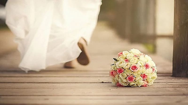 هروب عروس من حفل زفافها والعريس يطلب الشرطة