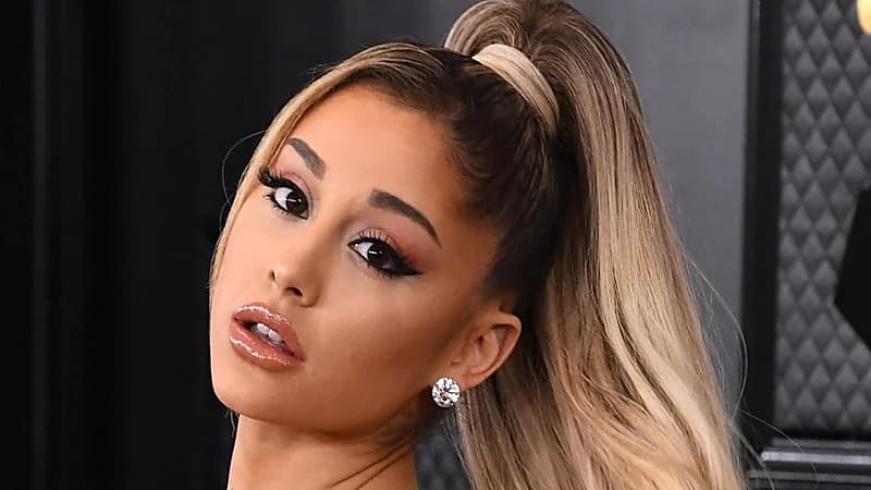 أريانا غراندي تثير قلق أصدقائها بعد ظهورها الأخير