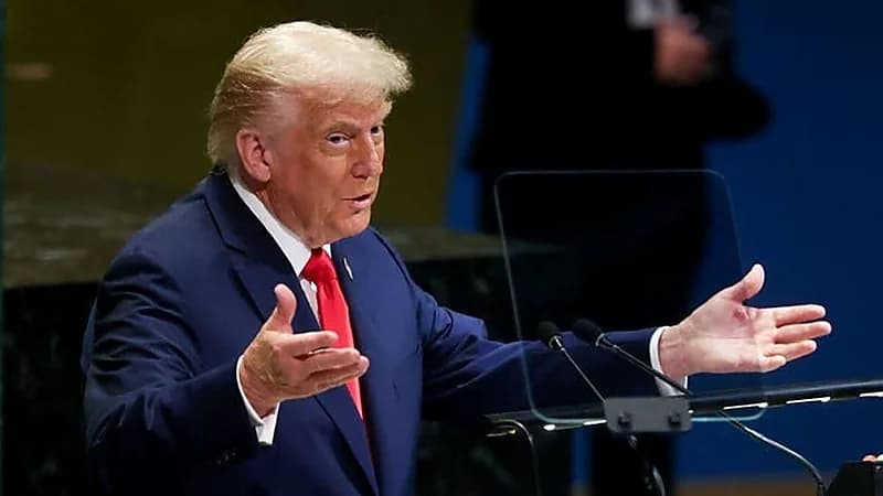 ترامب: إصابة قادة العالم بالذهول عند رؤيتهم المكتب الذهبي.. فيديو