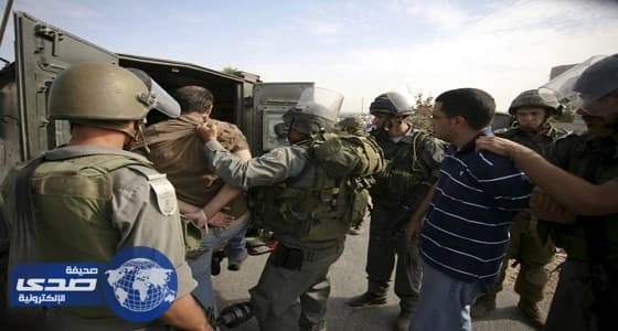 قوات الاحتلال تعتقل 3 فلسطينيين من محافظة طولكرم