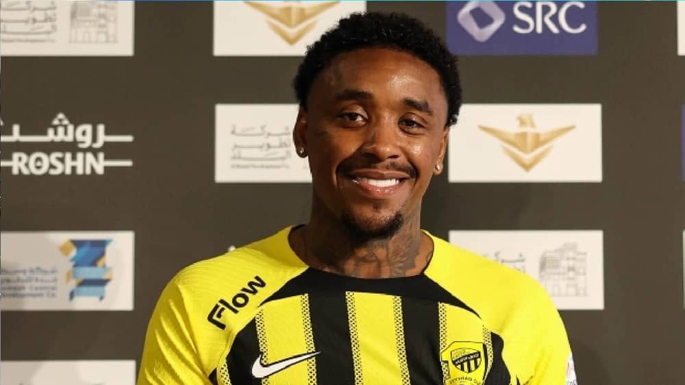 بيرغوين يرد على مشجع انتقد زيادة وزنه