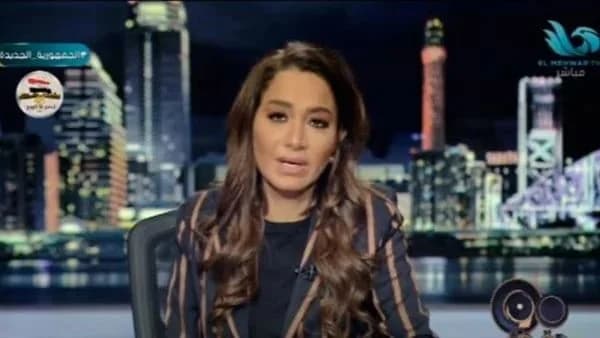 بسمة وهبة تتعرض لوعكة صحية على الهواء