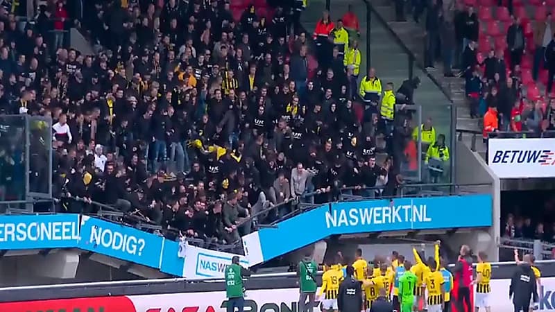 فيديو..لحظة انهيار مدرج بالمشجعين