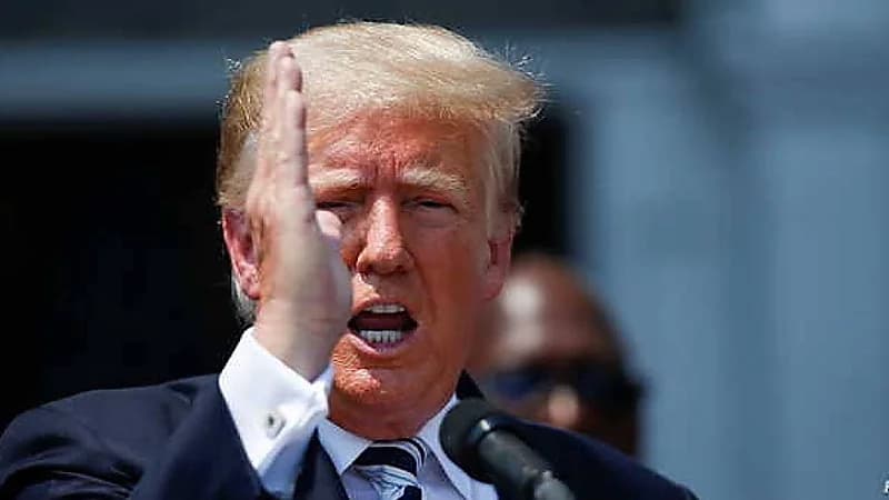 ترامب يهدد زوكربيرغ: سأرميك في السجن