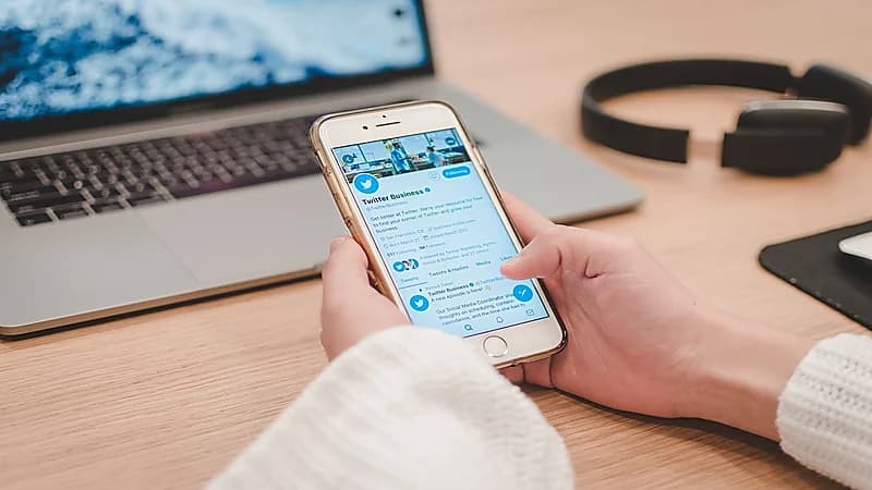 زر في "تويتر" يسمح بتعديل التغريدات