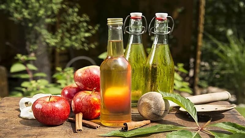 أخصائية توضح تأثير تناول خل التفاح على الجسم