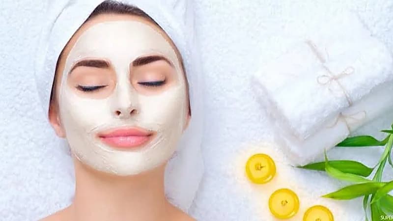 5 ماسكات طبيعية لنضارة وجهك قبل العيد
