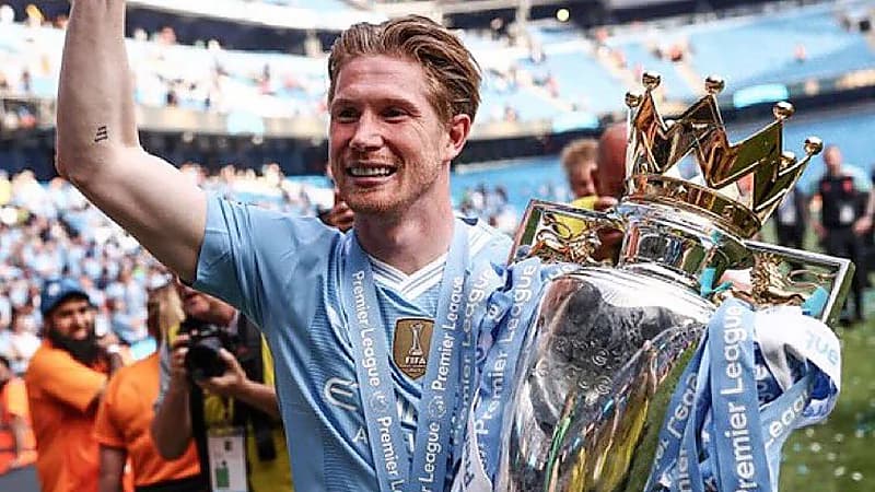 كيفين دي بروين يعلن مغادرة مانشستر سيتي في نهاية الموسم .. فيديو