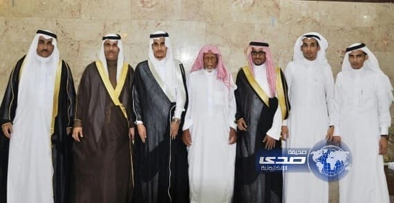 بالصور..شعراء المحاورة يحيون حفل زفاف السويهري