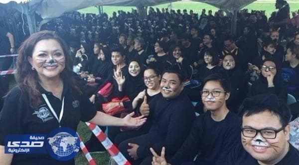 أكبر تجمع للقطط البشرية في العالم يُحقق ر قم قياسي جديد