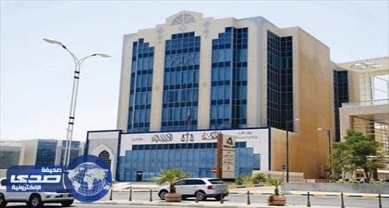 مُستأجر سابق يسرق منزلاً وينتظر عودة ساكنيه في الصالة