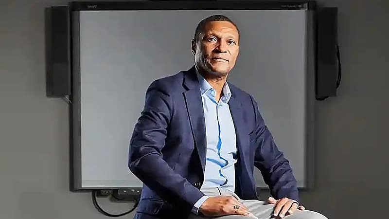 مايكل إيمينالو: هدفنا هو جلب أفضل لاعبين ولن ينضم لنا إلا المميزين