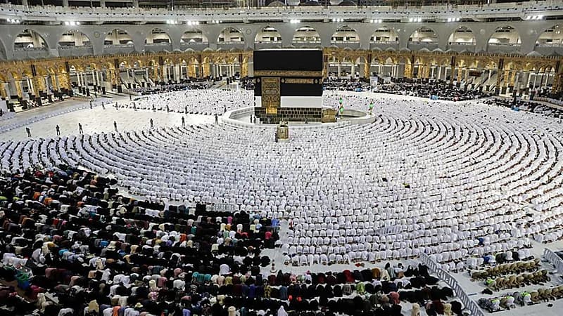 "الصحة" توجه 3 نصائح للمرأة الحامل قبل التوجه لأداء العمرة