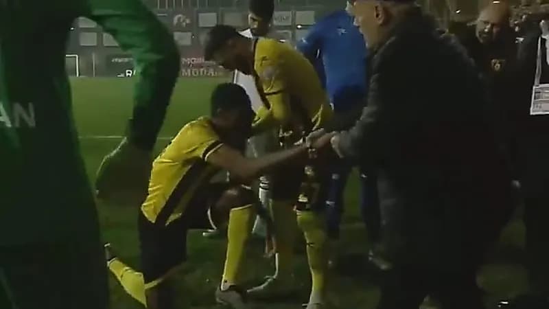 إلغاء مباراة بالدوري التركي بسبب خطأ تحكيمي .. فيديو