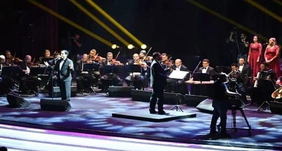فرقة الأوبرا المصرية تعزف روائع الطرب في " مفتاحة " أبها