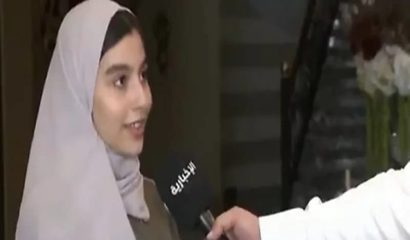 طالبة بالمرحلة الثانوية تنجز بحثا لإنتاج الهيدروجين من الغاز الطبيعي "فيديو"