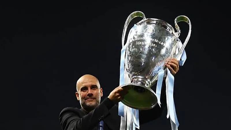 مانشستر سيتي يمدد عقد مدربه غوارديولا لمدة عامين