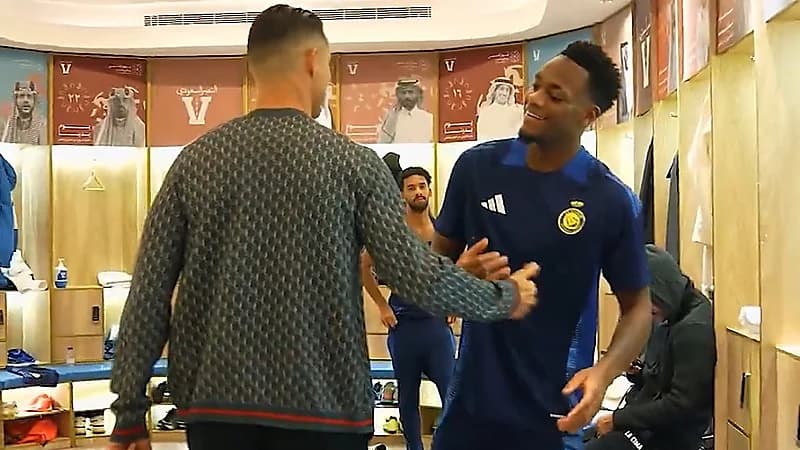 ردة فعل رونالدو بعد لقاء دوران في مقر النصر .. فيديو