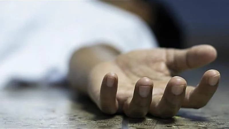 امرأة تترك رجلًا يموت دهسًا بعدما ضربته بمضرب بيسبول