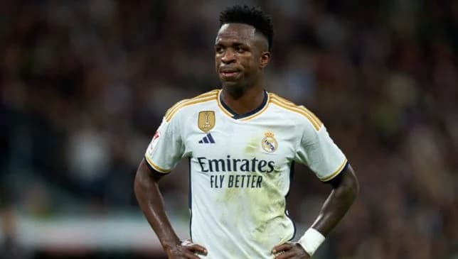 الأهلي يضع فينيسيوس ضمن أولوياته في الصيف