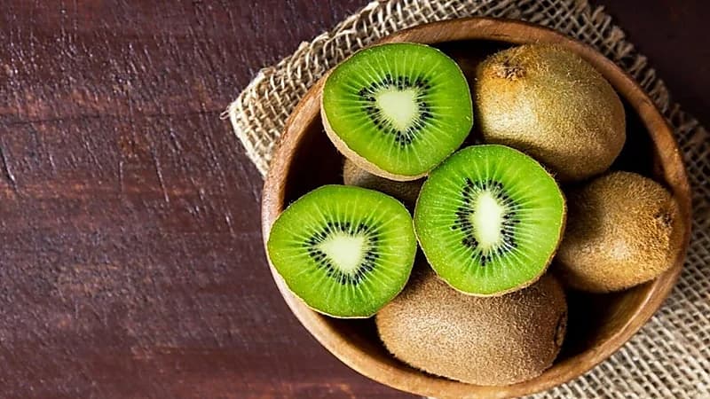 "الكيوي" يساعد على تقوية المناعة